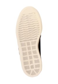 Suela de zapato confeccionada con un material de goma blanca texturizada que presenta un patrón de agarre en forma de olas, diseñado para proporcionar tracción y estabilidad.