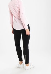 Tommy Jeans Blus - pink