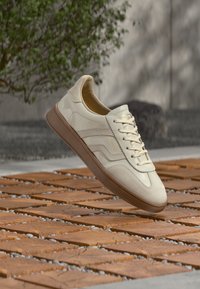 CUZIMA - Sneaker low - white