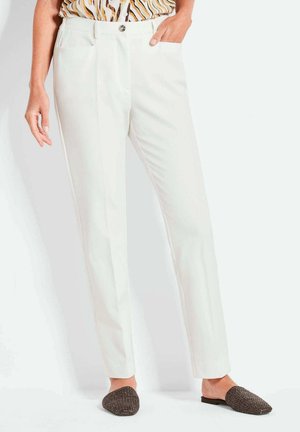 Witte op maat gemaakte broek met een slim fit, voorzien van een sluiting met een voorknop, zijzakken en een gladde stofstructuur.