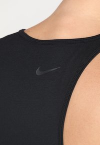 Nike Performance T-Shirt sport - black
