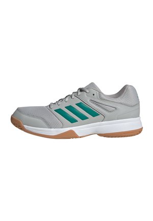 Sneaker atletica grigia con strisce turchesi, intersuola bianca e suola in gomma, con tomaia in mesh e materiali sintetici.