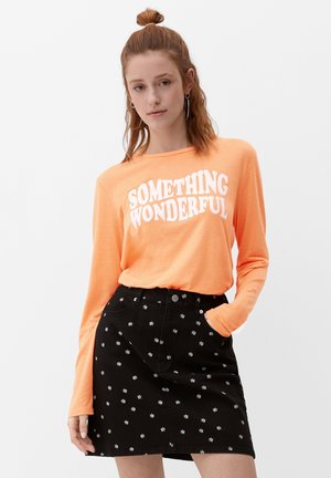 QS T-shirt à manches longues - mango