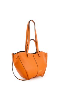 Orange Leder-Tote-Bag mit schwarzem Besatz, doppelten Griffen und einem abnehmbaren Schulterriemen. Mit gesteppten Details und einem Logo auf der Vorderseite.