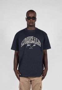MJ Gonzales T-shirts med print - navy