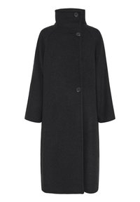 Svart ullkappa med hög krage, tre knappar fram och 3/4-längd ärmar. Den har en rak, oversized design.