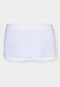 Unselected, white