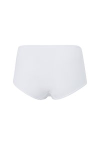 Witte katoenen boyshorts met een gladde textuur, brede tailleband en een klassieke snit, met een eenvoudig ontwerp zonder versieringen.