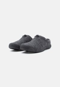 Keen HOWSER III SLIDE - Papuče - grey