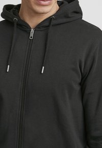 11 Project PRNAHIM - Felpa con zip - black