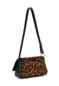 Sac besace à motif léopard avec des accents en cuir noir, forme rectangulaire, bandoulière ajustable et texture lisse. Éléments en métal.