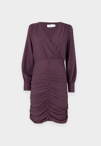 Unselected, plum perfect