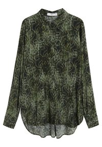 Camicia a maniche lunghe con un motivo a pelle di serpente verde, caratterizzata da un collo a camicia, una texture morbida e un leggero design con orlo asimmetrico.