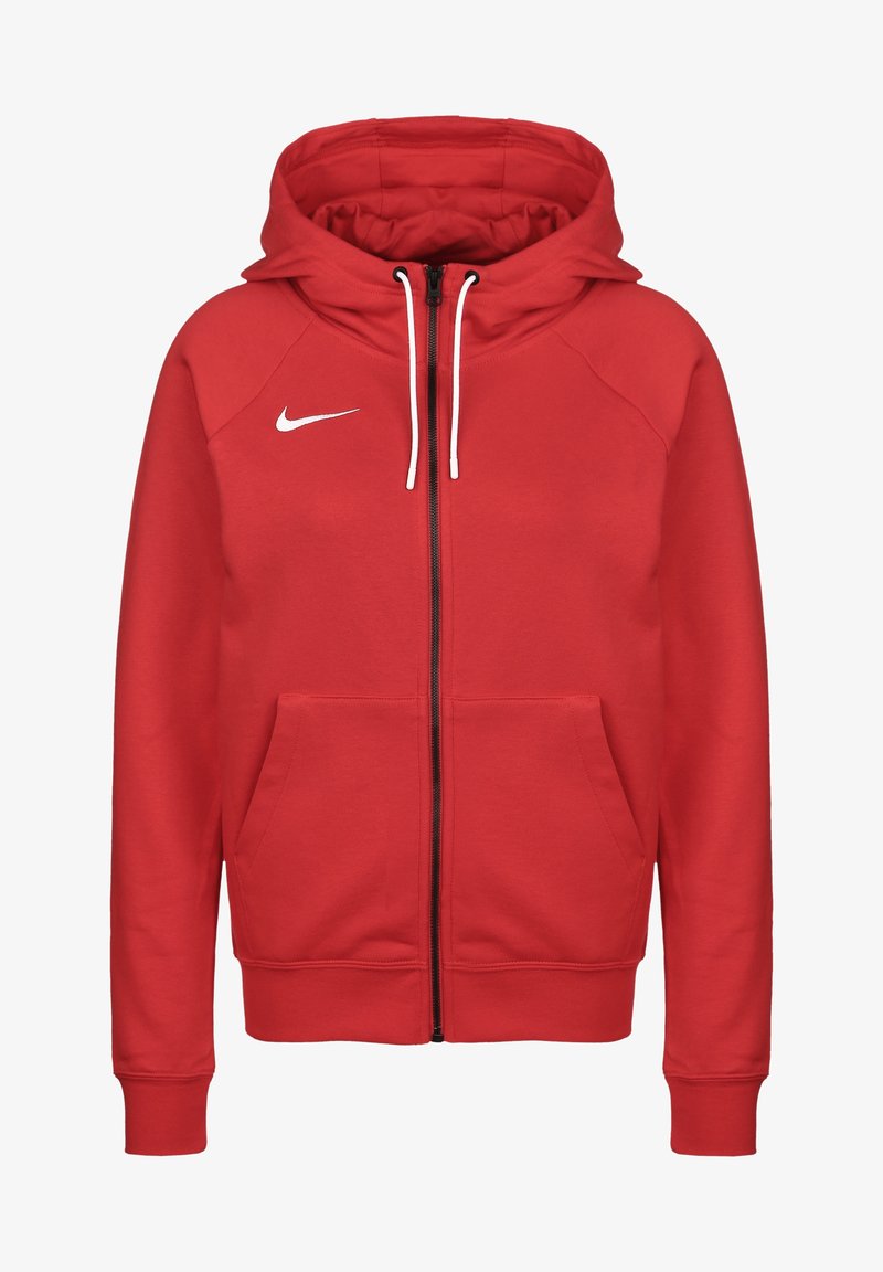 Hoodie zippé rouge en matériau doux, avec une capuche, des poches frontales et des cordons blancs, ainsi qu'un petit logo blanc sur la poitrine gauche.