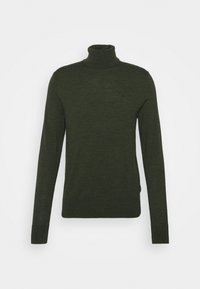 Ciemnozielony sweter z golfem wykonany z miękkiego materiału, z długimi rękawami i dopasowanym krojem. Subtelny detal z logo z przodu.