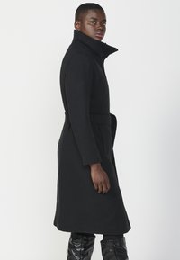 Koroshi Vinterfrakke - black