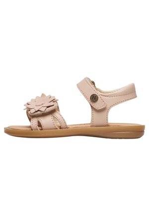 Sandali in pelle rosa con decorazioni floreali, lati aperti e cinturino regolabile. Presentano una suola in gomma piatta per comfort e stabilità.