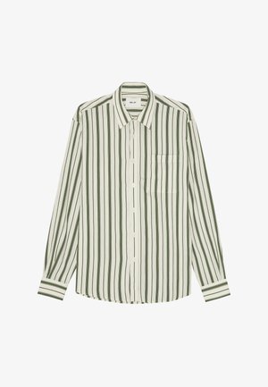 Camicia da uomo a maniche lunghe con bottoni, a righe verticali verdi e bianche e una tasca sul petto.