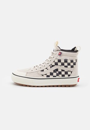 Zapatillas altas - off-white