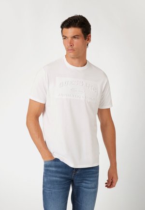 - T-shirt z nadrukiem