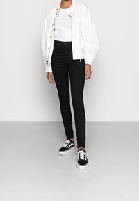 Levi's® Vaqueros pitillo - black denim