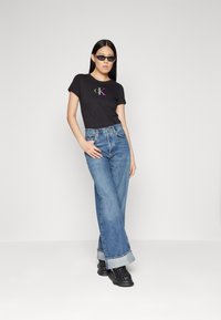 Calvin Klein Jeans SLIM TEE - T-shirts print - black