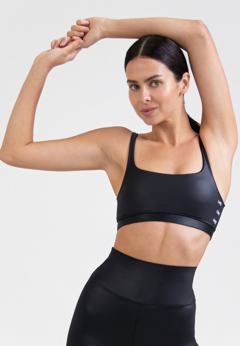 Top Me ME ON ME GLOWING MINIMALIST SHINY - Top - shinyblack/schwarz - Zalando
