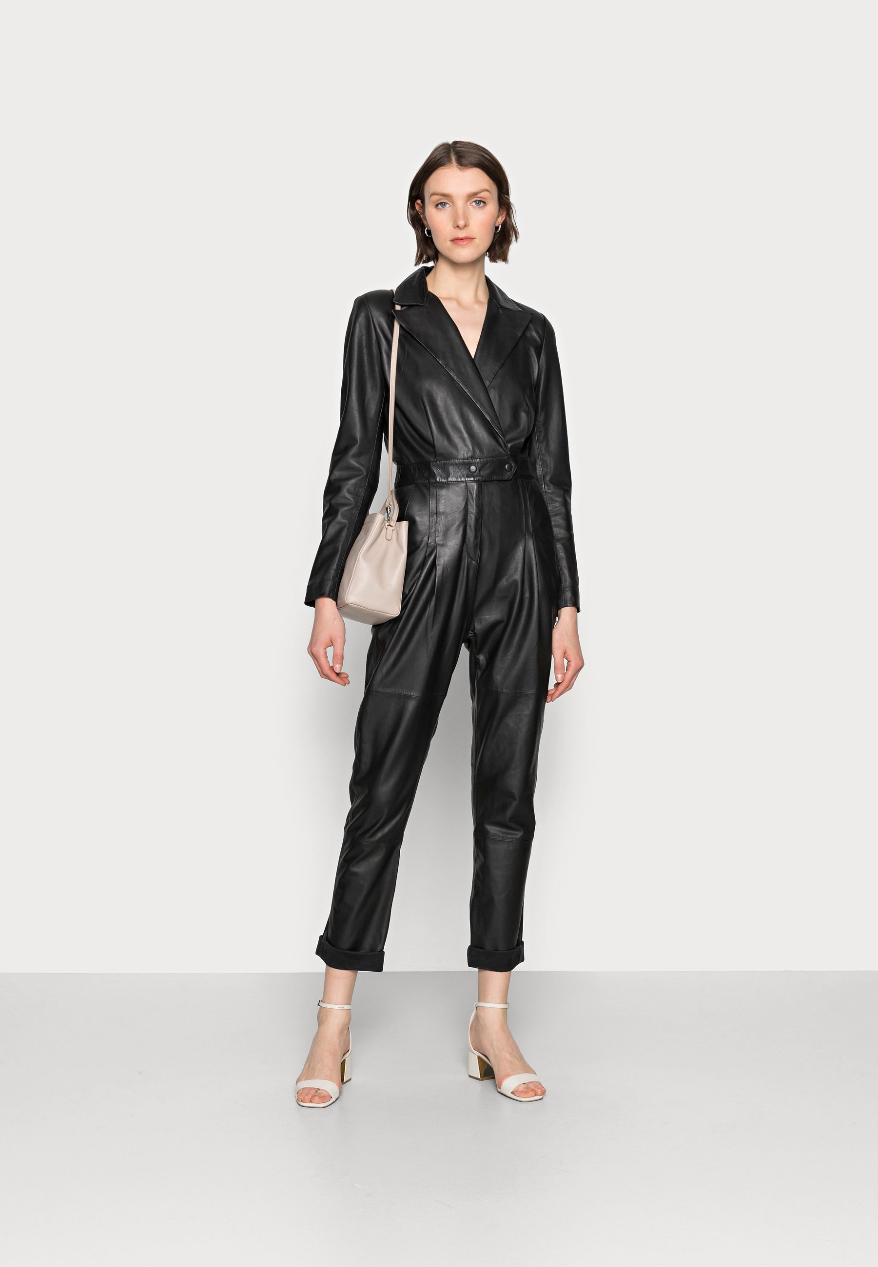 Ibana ODELL - Jumpsuit - black 