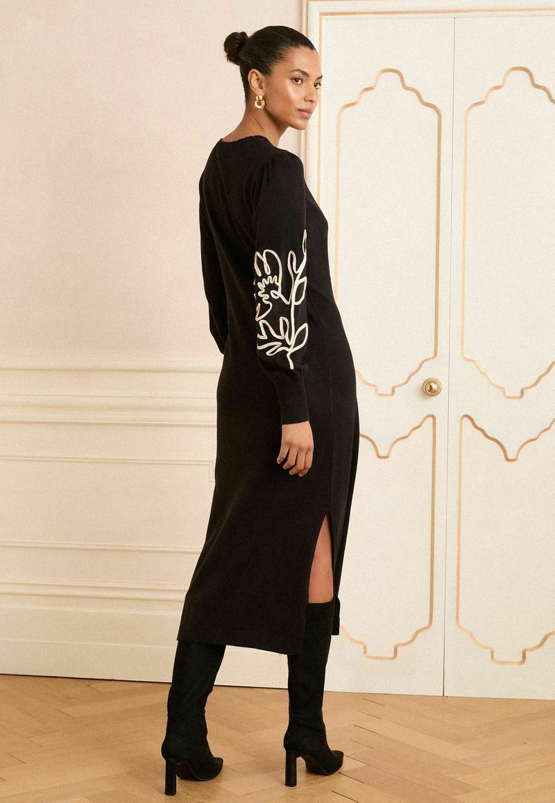 Love & Roses REGULAR FIT - MIDI - Jumper dress - black floral cornelli/black - Zalando Love & Roses REGULAR FIT - MIDI - Jumper dress - black floral cornelli/black - Zalando