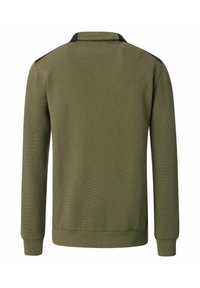 Olivgrüner Pullover mit langen Ärmeln und gerippter Struktur. Verfügt über einen schwarzen Schulterakzent und ein klassisches Kragendesign.