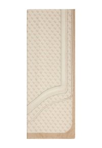 Coperta beige a motivi con una texture liscia, caratterizzata da un sottile design geometrico, bordi arrotondati e bordi cream a contrasto con cuciture.