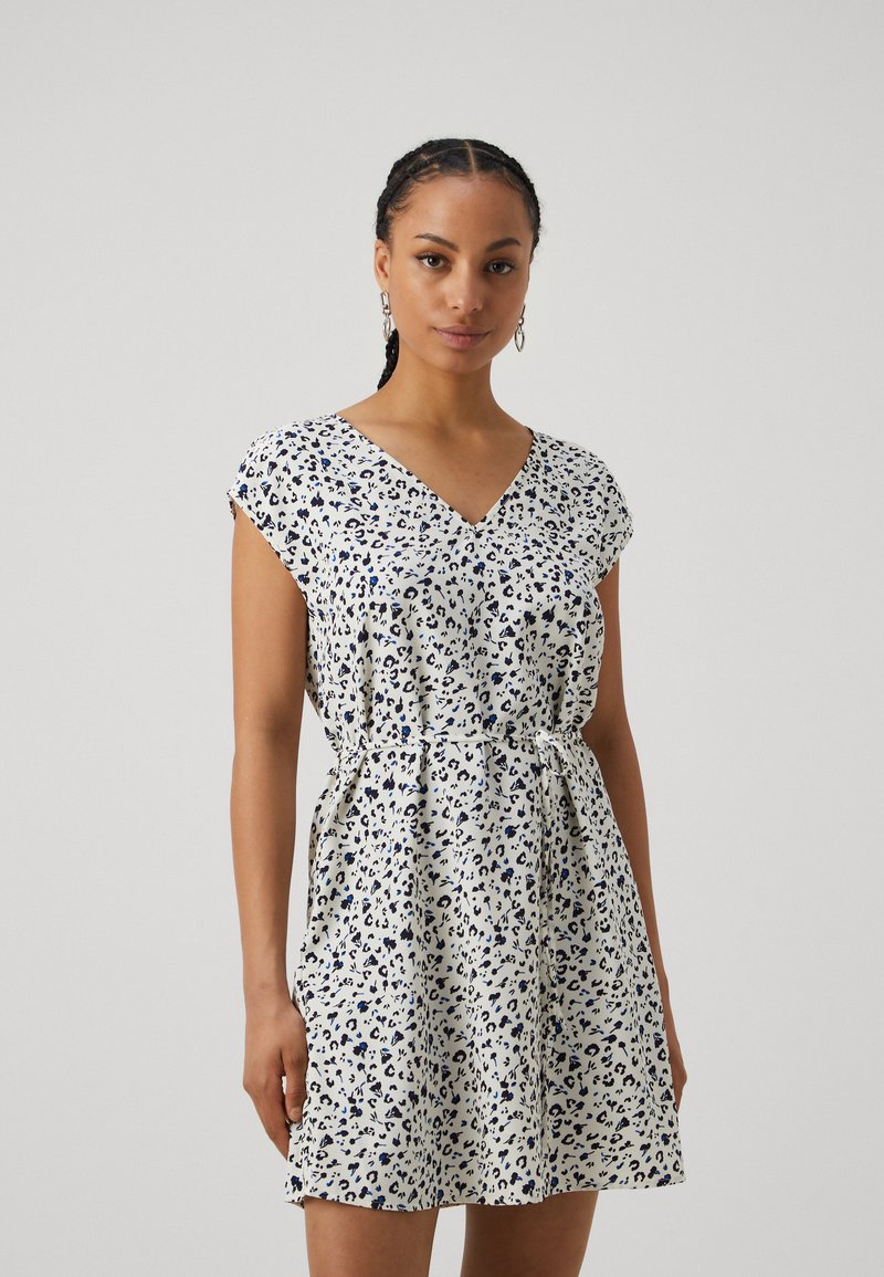 JDY JDYOLIVIA V NECK DRESS DIA - Dnevna haljina - white