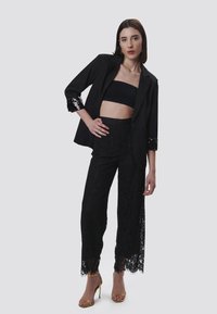 INFLUENCER Broek - black