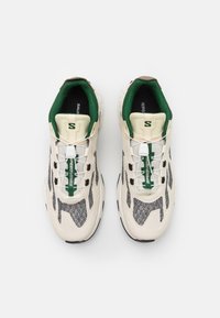 Salomon Sneakers - beige