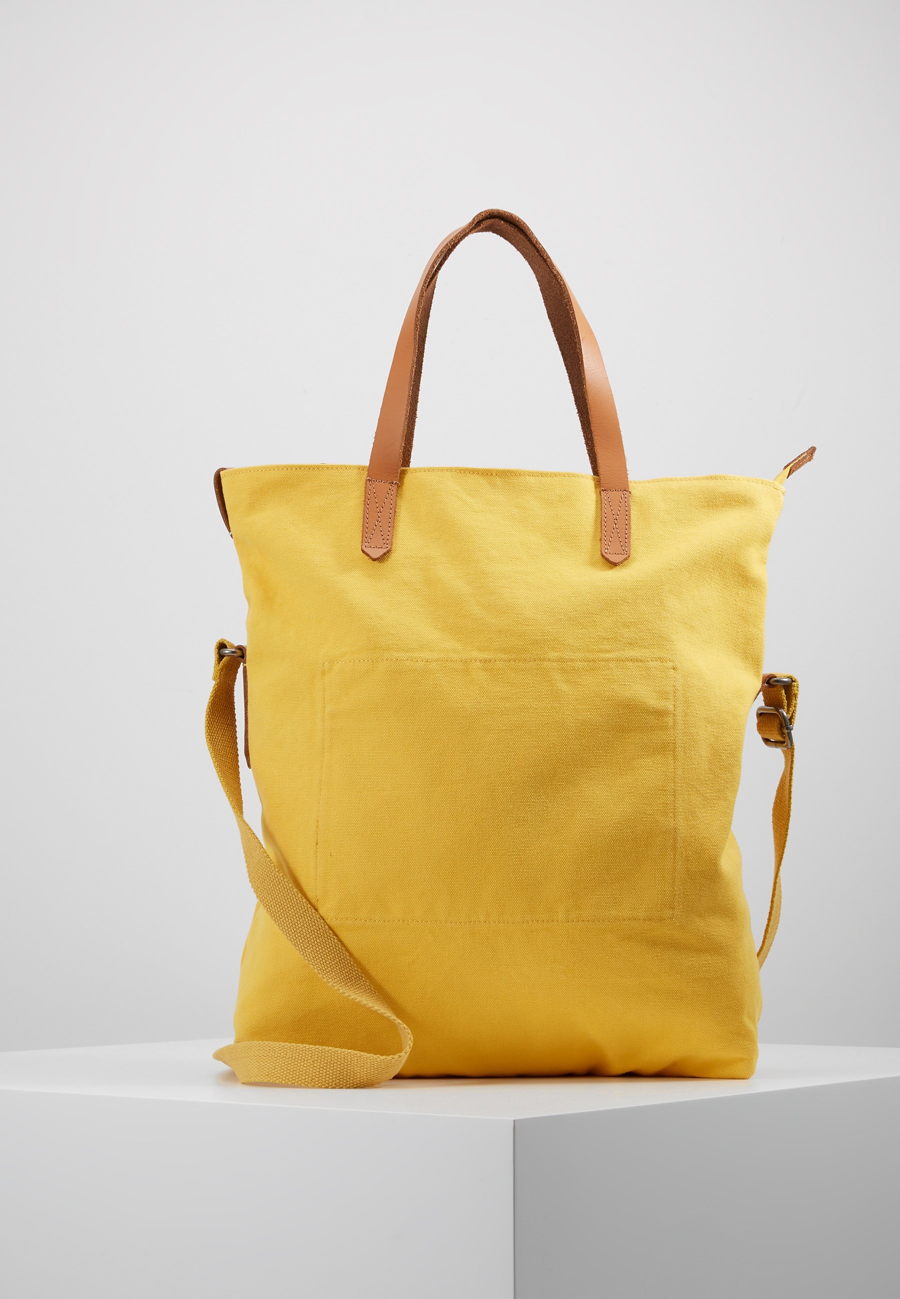 esprit kleine tasche