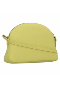 Borsa a tracolla gialla in pelle con forma arrotondata, chiusura con zip e tracolla regolabile. Texture liscia con accentuazioni hardware minime.