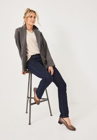 Tamaris COMFORT - Classic heels - cognac