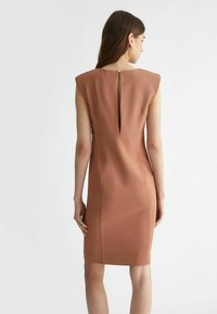 LIU JO STRETCH SHEATH - Hverdagskjole - cognac