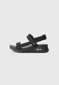 Unselected, black