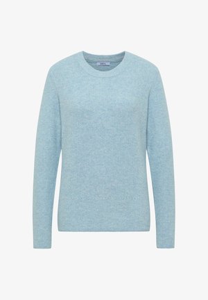 Suéter de canalé azul claro con mangas largas y cuello redondo. Textura suave y un ajuste relajado, con detalles de costura sutiles.