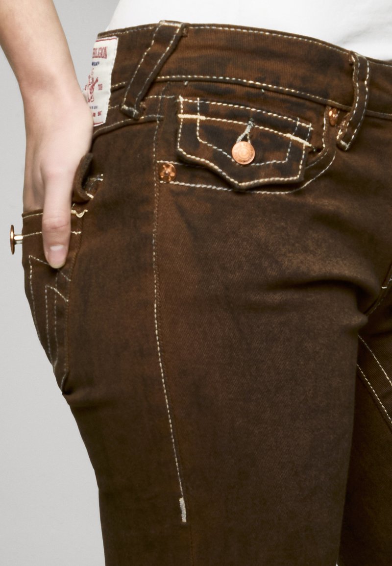 True Religion BECCA LOW RISE FLAP - Bootcut jeans - brown - Zalando