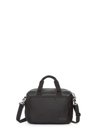 Svart rektangulär väska av texturerad tyg, med dubbla handtag, en justerbar axelrem och ett dragkedjeförsett huvudfack.