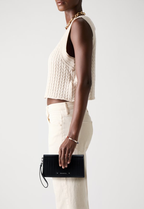 SOIREE CLUTCH - Handbag