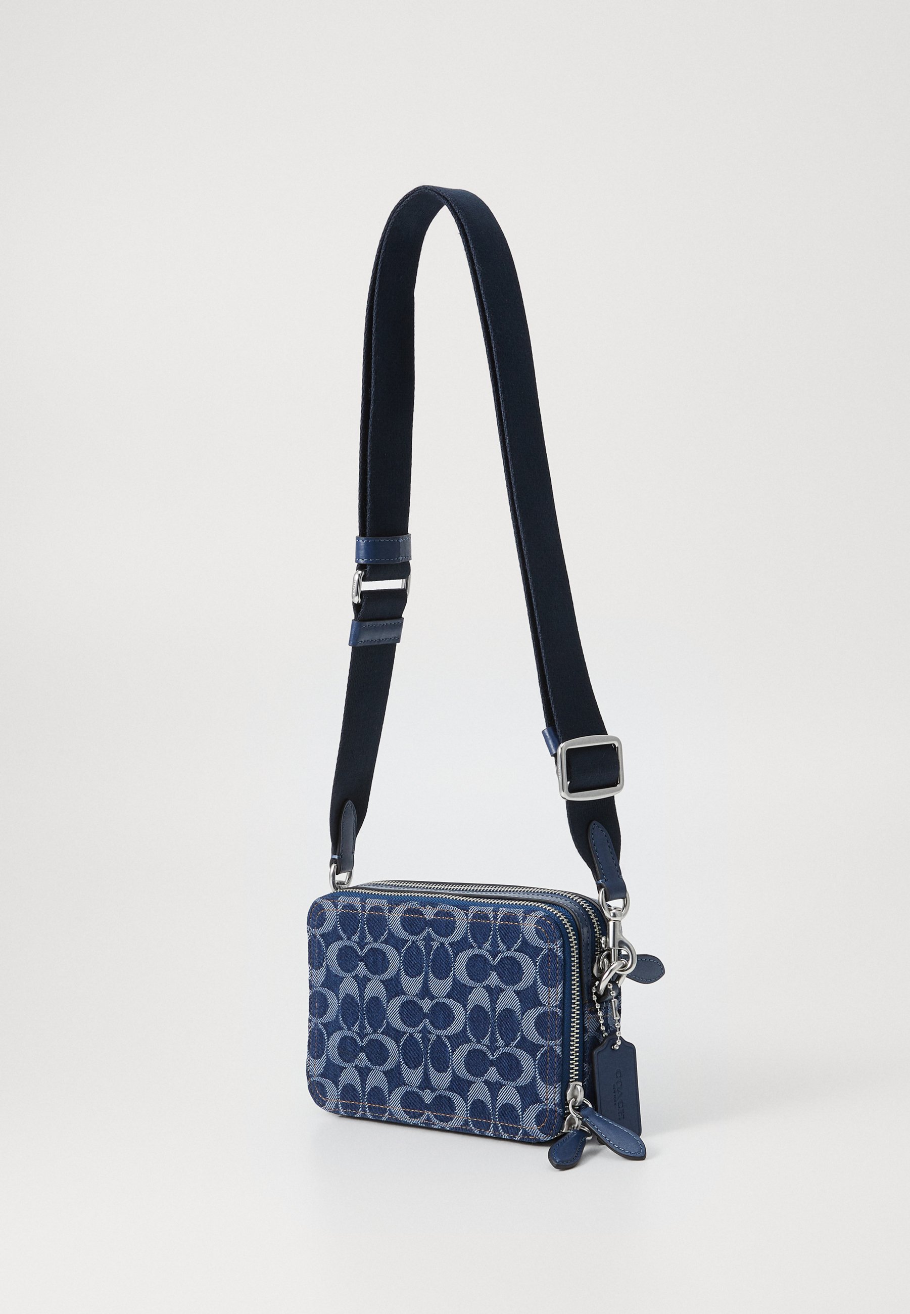 COACH CHARTER CROSSBODY BAG IN SIGNATURE DENIM - Cross body bag