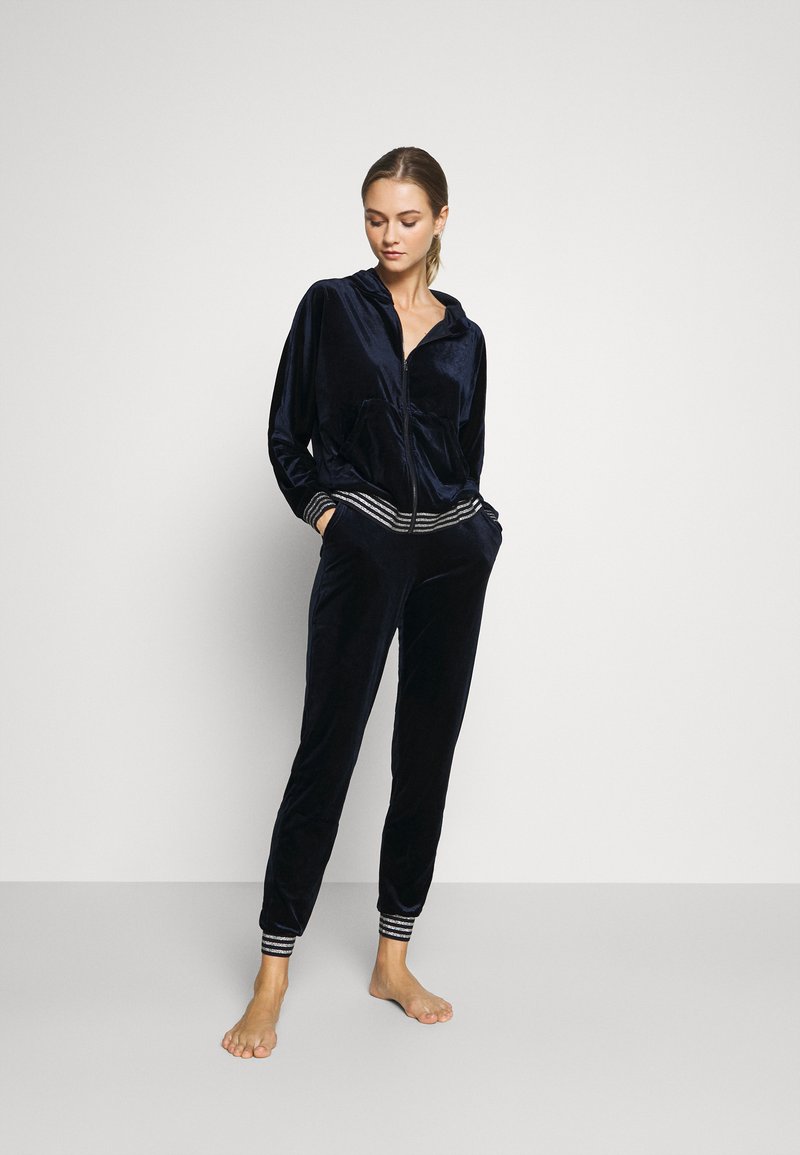 Damen Nachthemden | ONLY ONLBECCA LOUNGEWEAR Nachtwäsche Set night sky/dunkelblau - PV35226 Damen Nachthemden | ONLY ONLBECCA LOUNGEWEAR Nachtwäsche Set night sky/dunkelblau - PV35226