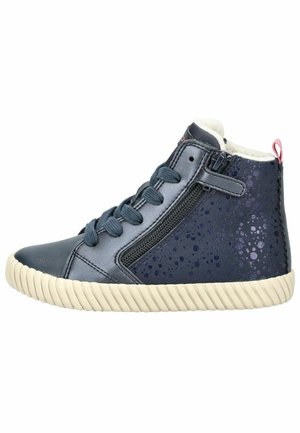 - Sneakersy wysokie