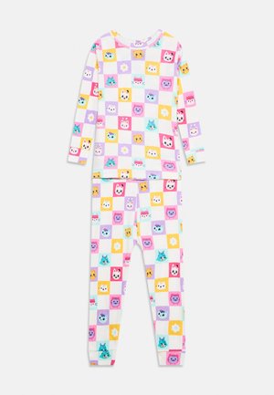 Pyjama enfant avec haut à manches longues et pantalon, motif à carreaux pastel violet, jaune, rose et blanc, avec différents petits visages d’animaux de dessins animés.
