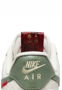 Nike Sportswear AIR FORCE '07 Baskets basses sail light bone