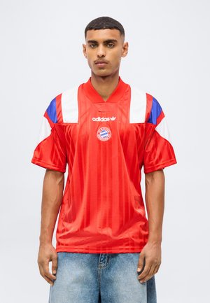 adidas Originals, FC BAYERN MUENCHEN - T-shirt imprimé - red/white/semi lucid blue