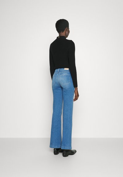 Paige GENEVIEVE - Jean bootcut - light blue
